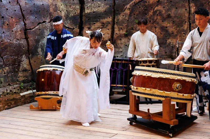 和楽器と日本舞踊による日本古来を呼び覚ます演武